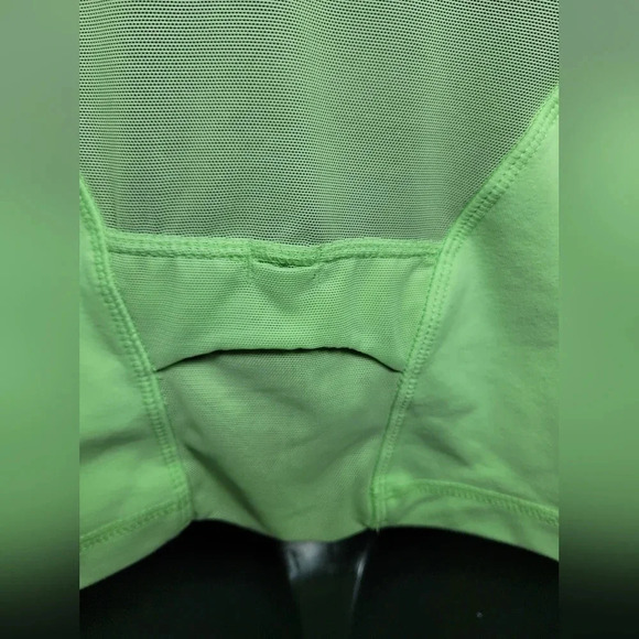 Lululemon Wrap Front Running Tank Green sz 2 - Picture 4 of 9